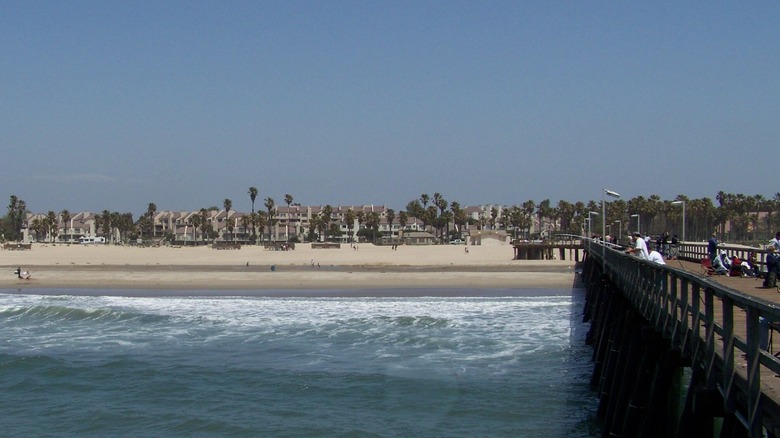A view of Port Hueneme from the pier
