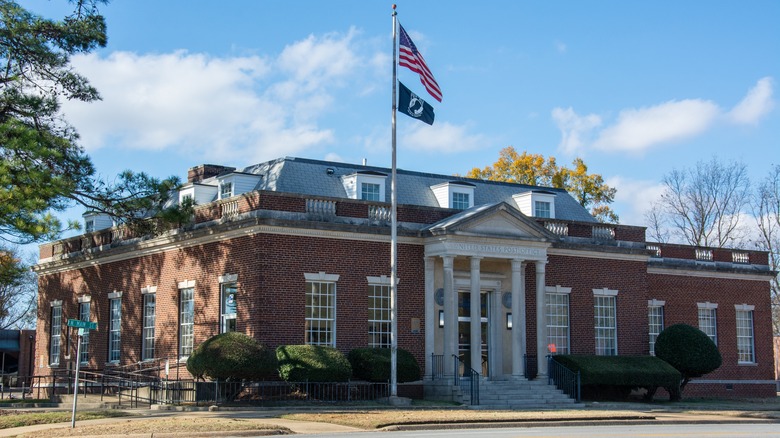 The United States Post Office building in Brinkley, Arkansas