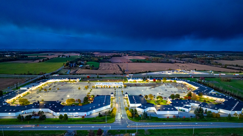 Finger Lakes Premium Outlets in Waterloo, New York