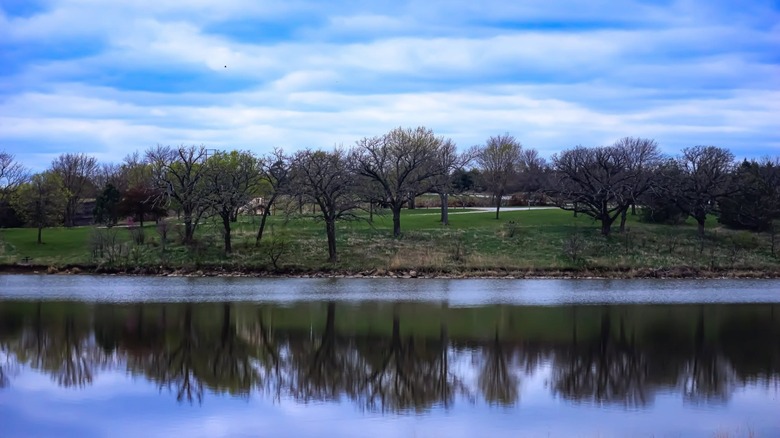 The lake and shoreline at Kirkman's Cove Recreation Area