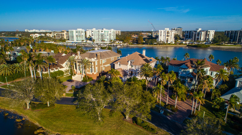 luxury homes neighborhood Belleview Florida