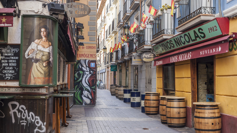 The El Tubo tapas district in Zaragoza, Spain, lined with bars