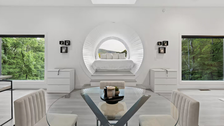 The interior of The Lens Lodge, a camera-shaped Airbnb rental property in Georgia