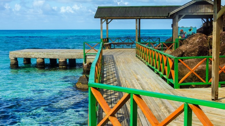 Dock in Providencia