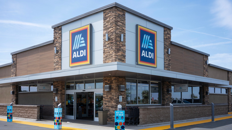 Exterior view of Aldi grocery store, Delano, California