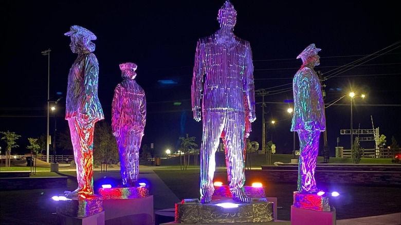 Veterans Memorial in Gateway Park, Corcoran, CA