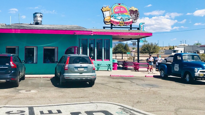 View of Mr. D'z Route 66 Diner parking lot