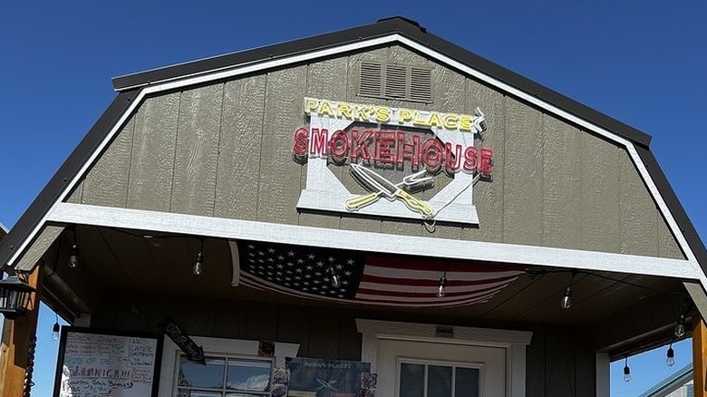 Exterior of Park's Place Smokehouse