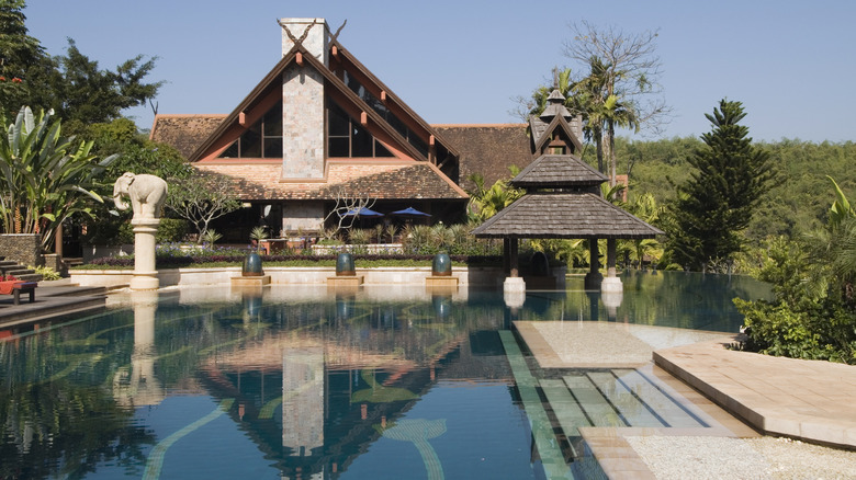 Pool and pavilion at Anantara Golden Triangle