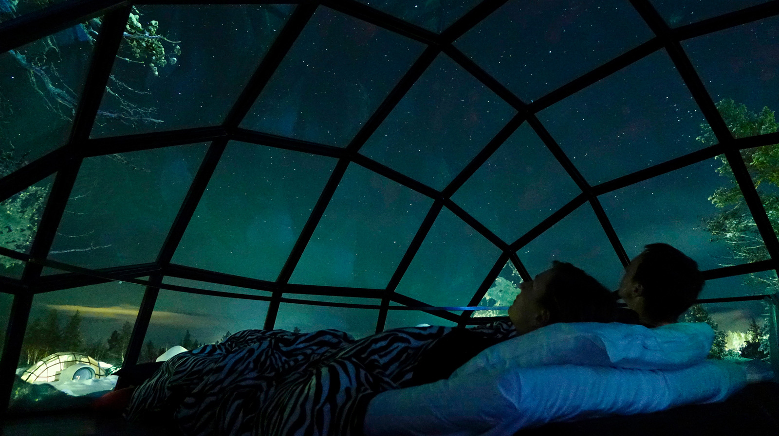 Sleep Under The Northern Lights In A Glass Igloo At Kakslauttanen Resort