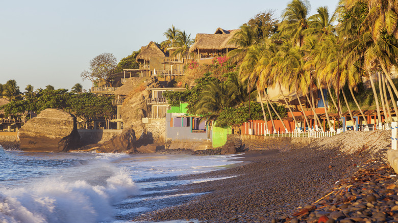 The beach at El Tunco