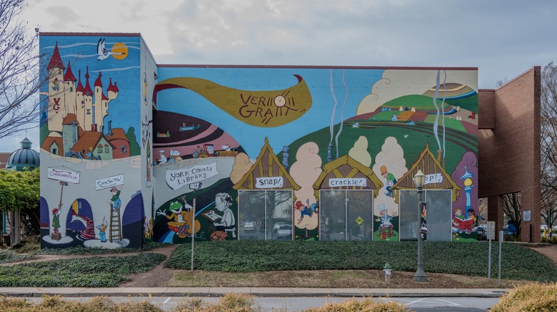 Mural on public library in Rock Hill, South Carolina