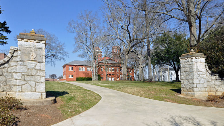 The entranceway to Erskine College, with a brick building in the background