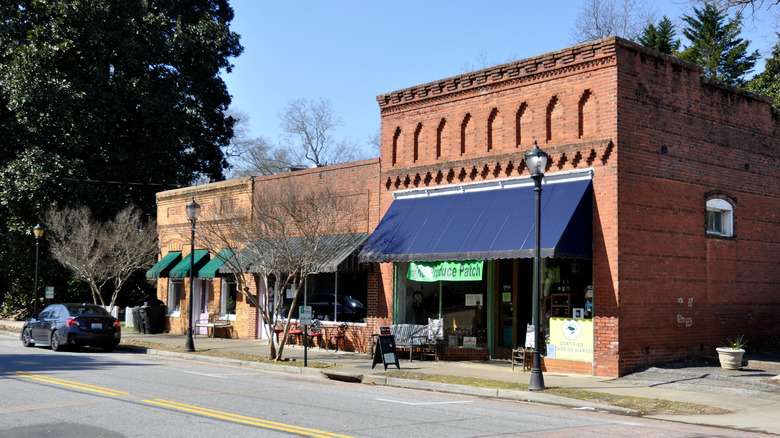 Old-fashioned commercial buildings in Due West, South Carolina