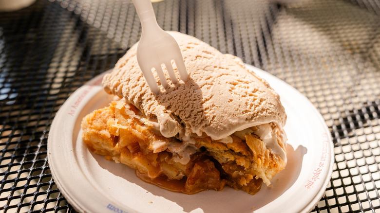 A slice of apple pie a la mode at Julian Pie Company