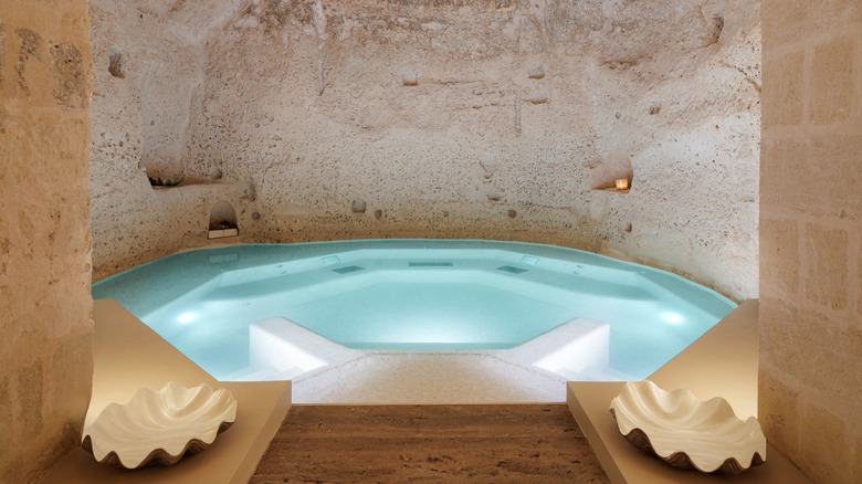 Therapeutic pool at Elysium, the underground spa at Vetera Matera