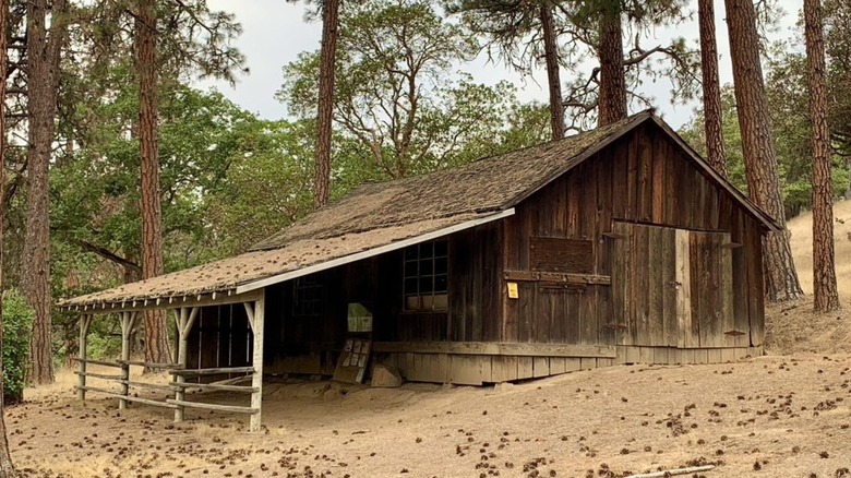One of the abandoned wooden buildings in Buncom, Oregon ghost town