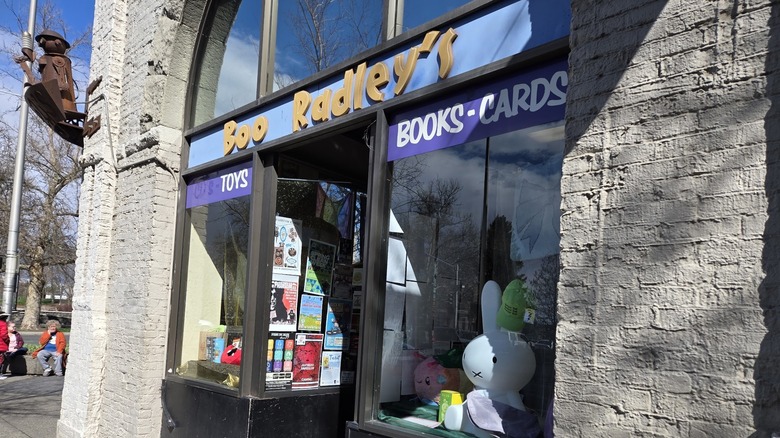 The exterior of Boo Radley's gift shop