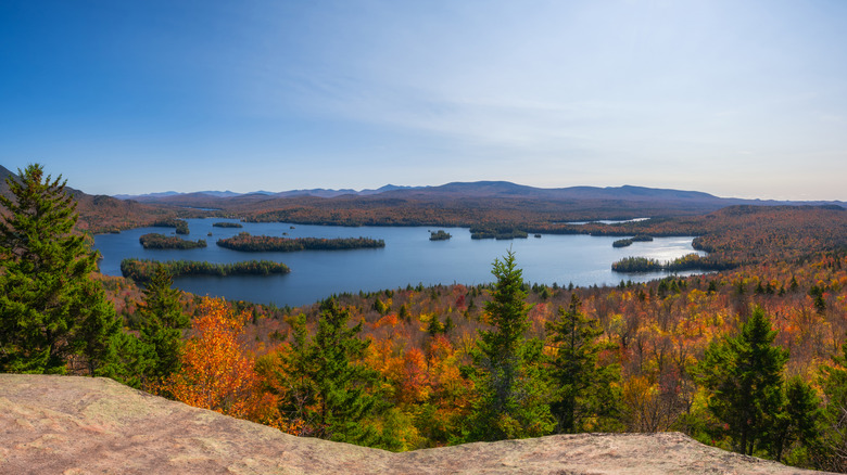 Panoramic view of a lake in the Adirondack Mountains of upstate New York in fall