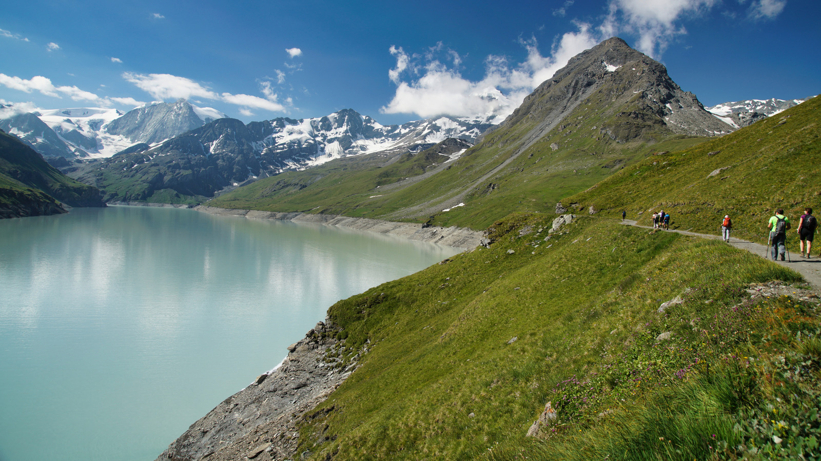 Switzerland's Largest Artificial Lake By Volume Is A Gem With Trails, Wildlife, And Unmatched Alpine Beauty