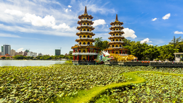 Lotus Pond and the Dragon Tiger Tower in Kaohsiung