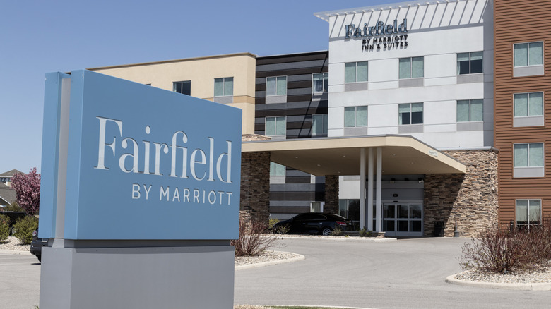 A sign for Fairfield by Marriott Inn & Suites