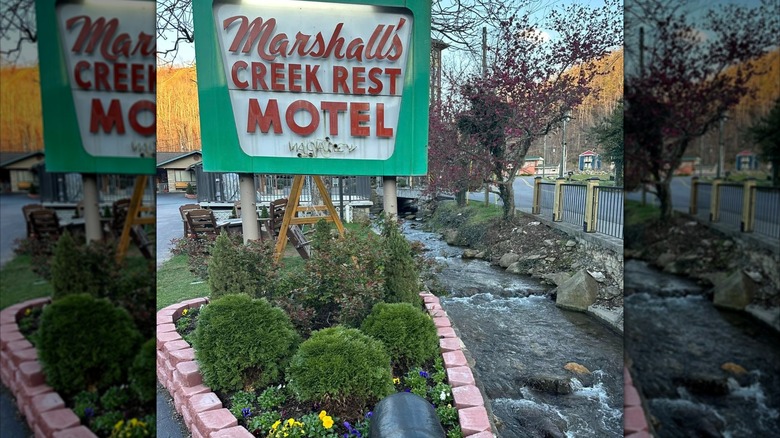 The sign for Marshall's Creek Rest Motel
