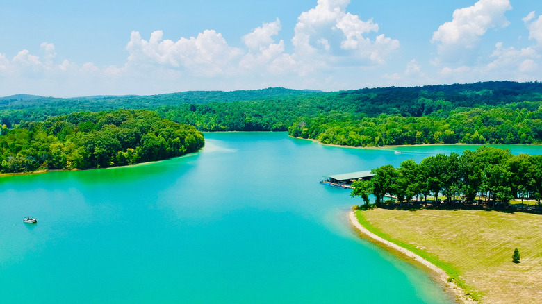 Turquoise water of Norris Lake in Tennessee
