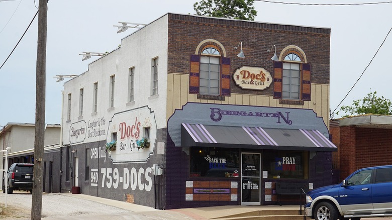 Doc's Sports Grill in Muenster, Texas