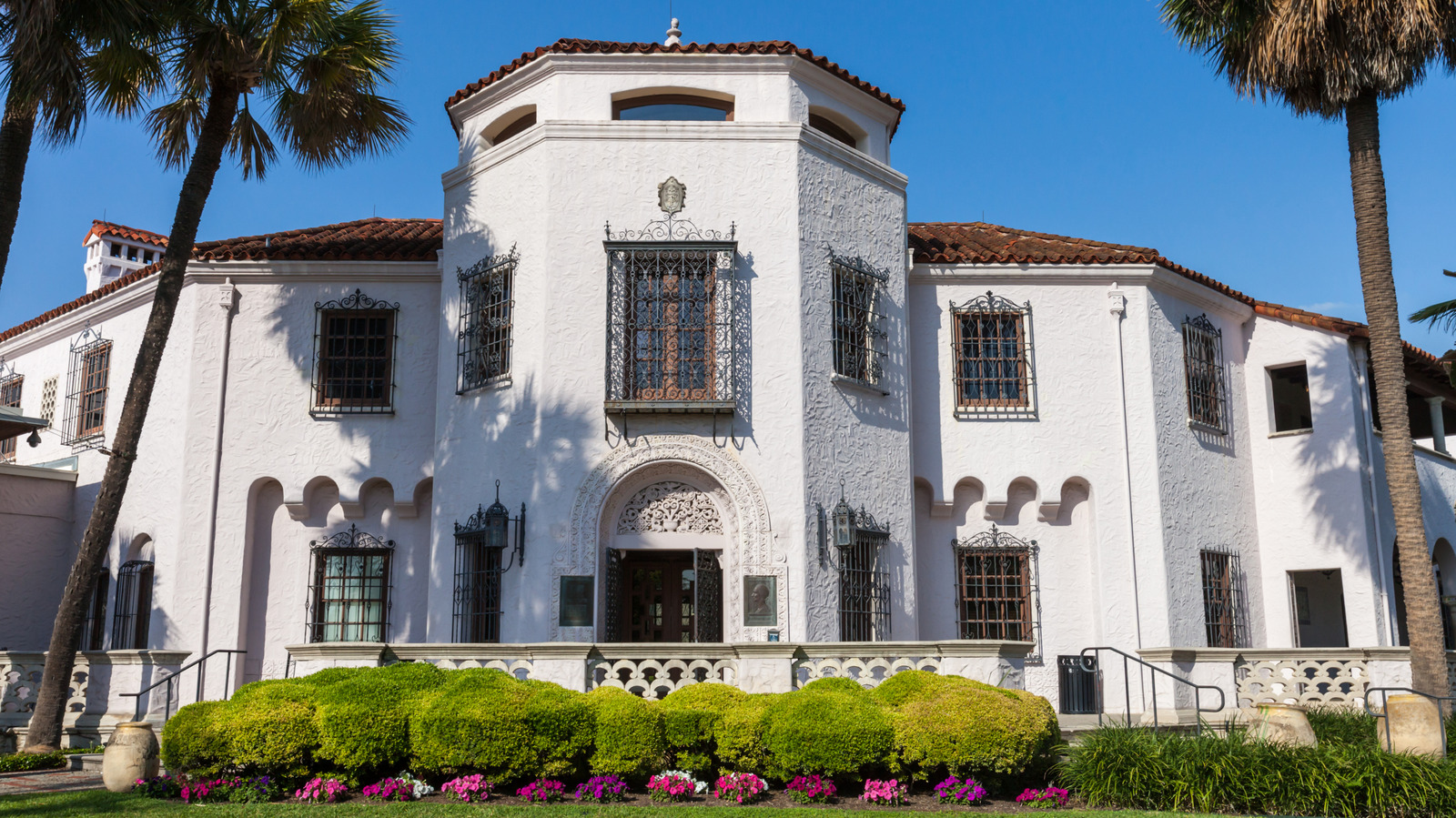 Texas’ First Modern Art Museum Is In A Gorgeous San Antonio Colonial Mansion –...