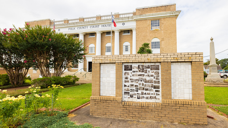 Livingston's Polk County Court House