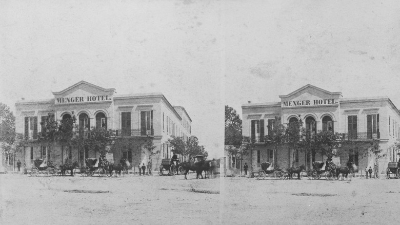 Strereoscopic image of the Menger Hotel in the 1800s