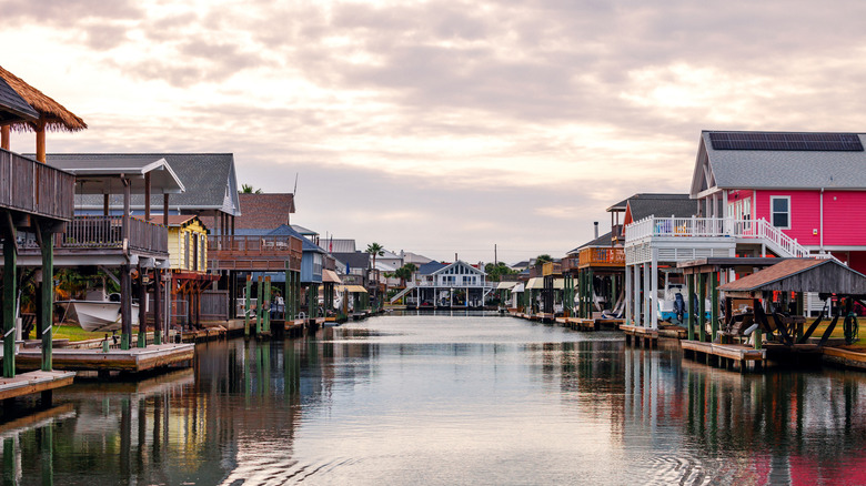 Waterfront homes in Jamaica Beach on Galveston Island