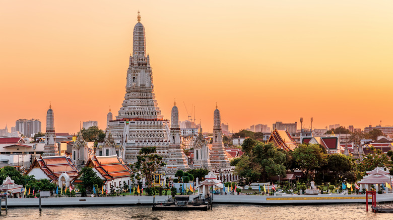 Bangkok, Thailand at dusk