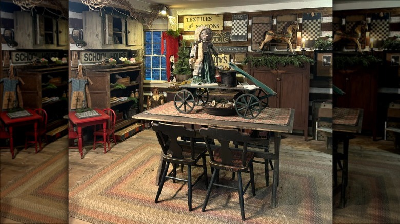 Vintage items in an antiques shop in Downtown Waynesville, Ohio