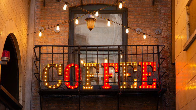 Lit rustic industrial 