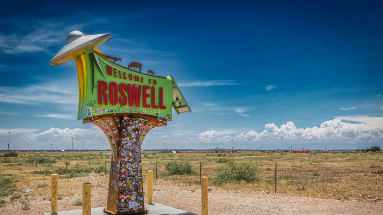 The quirky 'Welcome to Roswell' sign