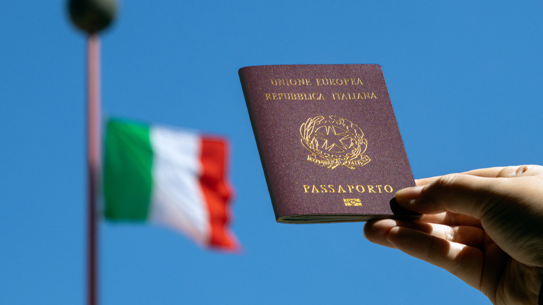 Italian passport