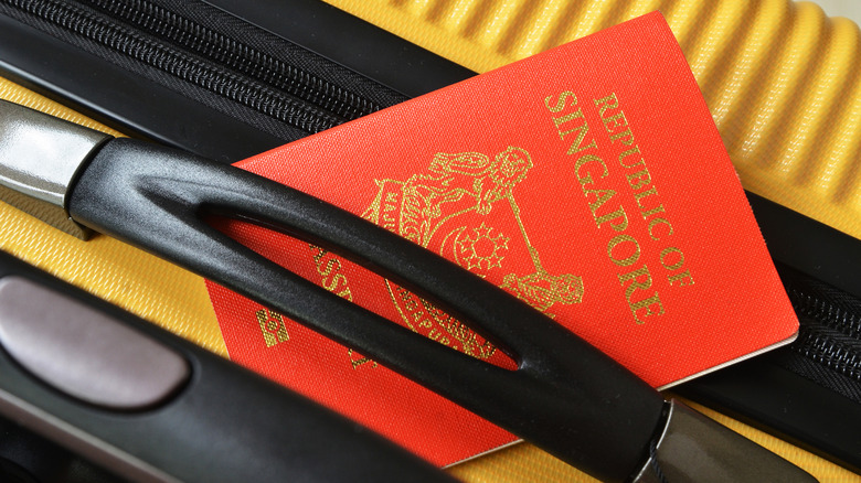 singapore passport