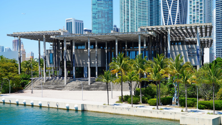 Pérez Art Museum Miami (PAMM) graces Biscayne Bay in downtown Miami