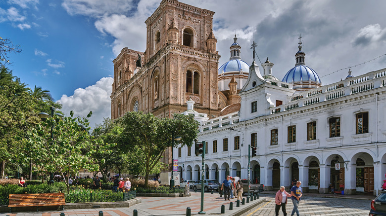 Catedral de la Inmaculada Concepcion in Cuenca, Ecuador
