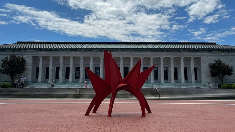 The plaza out front of the Toledo Museum of Art in Toledo, Ohio