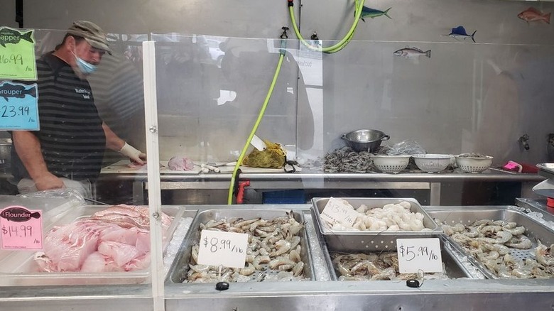 Offerings at Blackburn Brothers Seafood near Carolina Beach, North Carolina