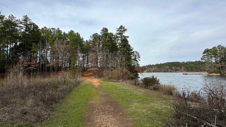 The lake and hiking trail at Tyler State Park, Texas