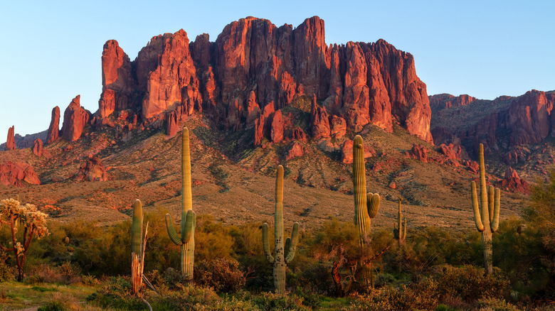 The Superstition Mountains and Sonoran desert landscape at sunset in Lost Dutchman State Park, Arizona