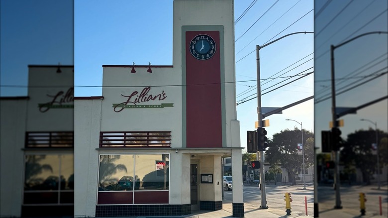 Exterior of Lillian's Italian Kitchen in Santa Cruz, California