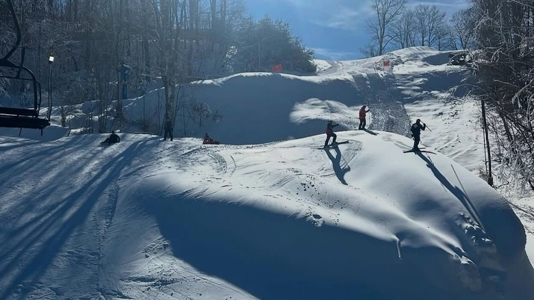 Skiing at Hatley Pointe Ski Resort