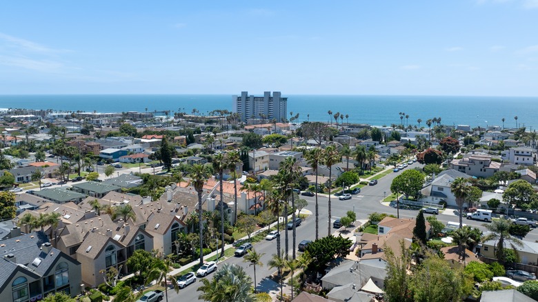 An aerial view of the Pacific Beach neighborhood in San Diego, California