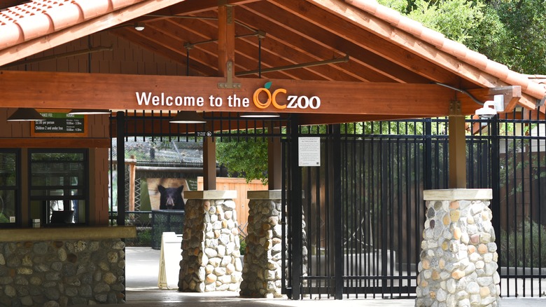 Entrance to the Orange County Zoo