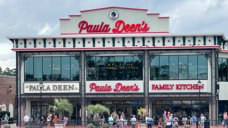 Paula Deen's Family Kitchen in Myrtle Beach, South Carolina